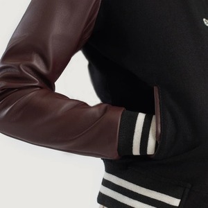 Veste de football universitaire surdimensionnée personnalisée pour femme, avec patch étoile brodé, blocs de couleur, boutons-pression, style streetwear, manteau sportif de baseball - Product Image 4