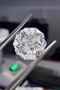 Diamant CVD cultivé en laboratoire, taille Sakura, de 1 à 5 carats, poli à la main, provenant d'Inde, pour la création de bagues en forme de fleur de cerisier décagonale. - Product Image 2