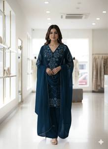 ชุดสูทสตรีแบบดั้งเดิมผ้าเรยอนปักลายยาวคลุมเท้า ทรงหลวม สวมใส่สบาย สไตล์อินเดีย ปากีสถาน - Product Image 1