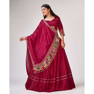 Ensemble de vêtements pour femmes FB Designer, rouge, magnifique travail Gamthi, Lehenga Choli - Product Image 2