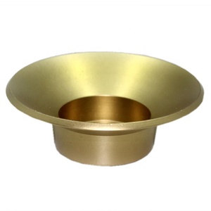 Le porte-bougie chauffe-plat en métal, tendance du moment, rehausse la luminosité des bougies en refléchant des reflets chauds, créant une ambiance cosy instantanément. - Product Image 4