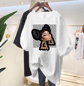 เสื้อยืดลำลองผู้หญิง OEM รุ่นใหม่ประจำฤดูร้อนปี 2026 ผ้าฝ้าย 100% ระบายอากาศได้ดี สไตล์ยุโรป แขนสั้น พิมพ์ลายภาพบุคคล ทรงหลวม - Product Image 3