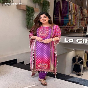Nouvel arrivage : Ensemble Kurti style Kaftan en soie banane avec imprimé et bordure Kodi, et manches travaillées, et pantalon uni – Mode féminine pour exportateurs - Product Image 1