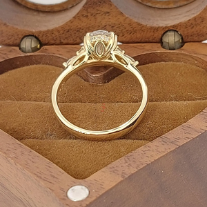 Bague de fiançailles en diamant ovale de 2 carats, or blanc plaqué platine 14 carats, bijoux classiques unisexes, pierre naturelle certifiée - Product Image 6
