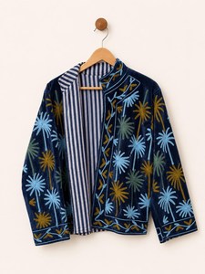 Chaqueta de terciopelo azul marino con bordado de palmeras para ocasiones especiales, abrigo de invierno con motivos botánicos, ropa exterior floral estilo bohemio. - Product Image 4