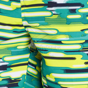 Shorts de bain écologiques de qualité supérieure avec bande élastique à la taille moyenne et cordon de serrage réglable pour un ajustement sûr et un style élégant - Product Image 6