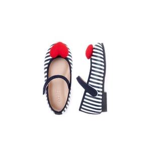 Zapatos de Vestir Estilo Coreano OZKIZ con Diseño de Corazón Marino para Niñas de 2 a 6 Años, Moda Infantil Primavera/Otoño, Venta al Por Mayor - Product Image 1