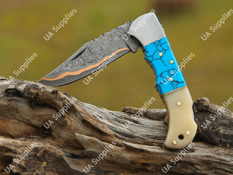 หินเทอร์ควอยซ์และกระดูกอูฐ