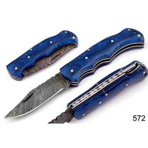 Cuchillo Plegable de Acero Damasco de Grado Industrial de Alta Calidad con Punta Caída, Mango de Resina Azul Rey, Nombre Personalizado - Product Image 5