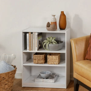 Libreria bianca a 3 ripiani con ripiani regolabili per un'organizzazione personalizzata - Product Image 1