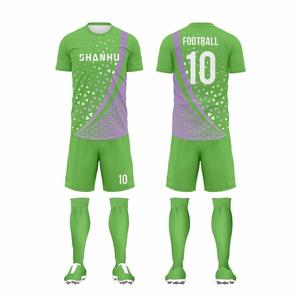 Conjunto de Uniforme de Fútbol Sublimado Personalizado, Camiseta y Pantalones Cortos Transpirables para Hombre, Secado Rápido, Kit Deportivo para Entrenamiento de Equipo, OEM - Product Image 4
