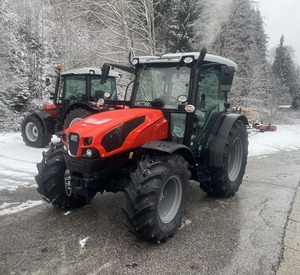 Tractor SAME Dorado 75 Premium Diseñado para Agricultura Eficiente, Trabajo Pesado, Funcionamiento Suave y Ofertas a Precios Económicos - Product Image 5