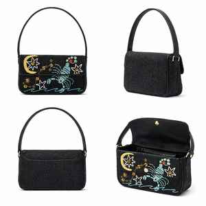Sac à main trapèze carré noir fait main pour femme, orné de perles et brodé, motif lune, étoile, scorpion, de créateur, de luxe, pour soirée - Product Image 4