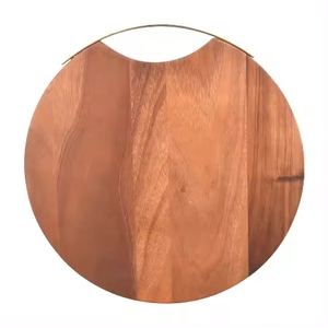 Planche de cuisine en bois naturel, bloc à découper rectangulaire avec poignée pour usage en cuisine - Product Image 2