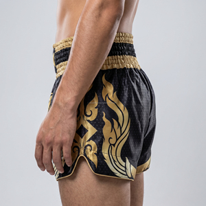 Shorts d'entraînement de boxe thaïlandaise en satin extensible personnalisés Premium Black Gold Dragon pour adultes unisexes, vêtements d'arts martiaux mixtes - Product Image 3