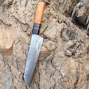 Cuchillo de chef para exteriores con patrón de cobre damasco y diseño de mango moderno para viajes y campamentos - Product Image 2