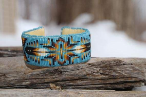 Cuentas de Vidrio Elegantes y Modernas para Pulseras Hechas a Mano en India con Bordado Festivo Puro y Opciones de Diseño Personalizado - Product Image 2