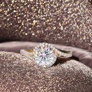 Vente directe d'usine, bagues de fiançailles et de mariage ajustables en or 18 carats avec diamant moissanite VVS 1Ct, support de personnalisation, pour filles - Product Image 4
