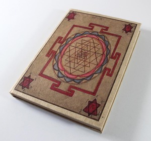 Cuaderno de tapa dura con 48 hojas / 96 páginas de papel Lokta vintage reciclado hecho a mano como cubierta - Product Image 3