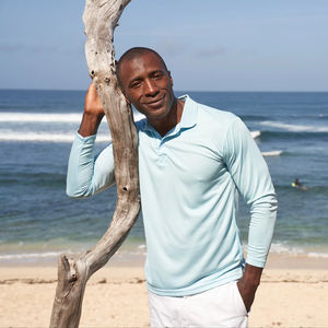 Camisa Casual Unisex de Manga Larga Ultifresh UDF27, Color Sólido, Logotipo Personalizado en el Frente, Botones, Suministro ODM, Transpirable, de Secado Rápido, Tejido de Poliéster - Product Image 3