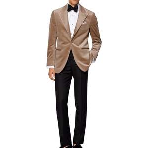 Costume de smoking homme beige camel à revers pointus et un bouton, idéal pour le printemps et l'été, blazer lourd pour fêtes formelles, mariages et tenues de marié - Product Image 1