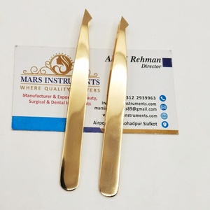 Pince à sourcils à pointe oblique de haute qualité Conception durable pour la mise en forme des sourcils de précision - Product Image 5