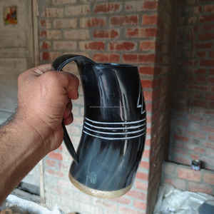 แก้วน้ำทรงถังทำจากเขาควายแกะสลักด้วยมืออย่างหรูหรา ขนาด 16-20 ออนซ์ เป็นมิตรกับสิ่งแวดล้อม บรรจุในกล่องอย่างดี เหมาะสำหรับดื่มเบียร์หรือมี้ดในยุคกลาง - Product Image 5