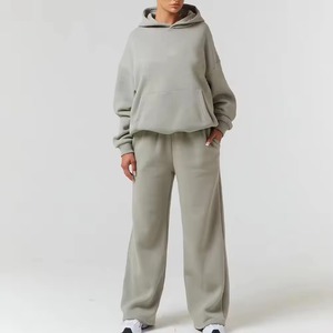 Ensemble sweat à capuche et jogging personnalisé pour femme en coton French Terry, survêtement épais style streetwear, fabricant de vêtements OEM en gros - Product Image 6