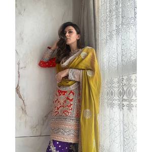 Conjunto de Top y Bottom de mujer de diseñador con Dupatta para ropa de fiesta - Product Image 6