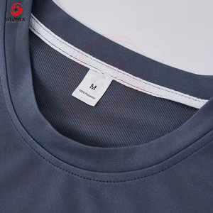 Camiseta Formal Personalizada para Hombre con Bolsillo, Tejido Grueso 100% Poliéster, Logotipo Bordado, Corte Regular - Product Image 3