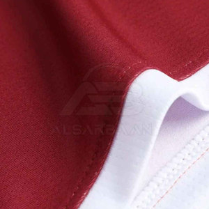 Uniforme de baloncesto deportivo de alta calidad con logotipo personalizado, camiseta y pantalones cortos para hombre - Product Image 4