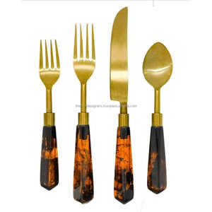 Juego de cubiertos de acero inoxidable con mangos de cuerno de búfalo, apto para contacto con alimentos, estilo europeo, juego de 3 piezas. - Product Image 2