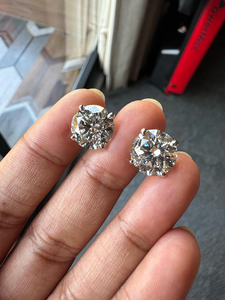 Pendientes de Plata de Ley 925 con Moissanita Redonda de Aspecto Diamante, Elegantes con Engaste de Garras, Brillantes, Joyería para Uso Diario, Regalo - Product Image 2