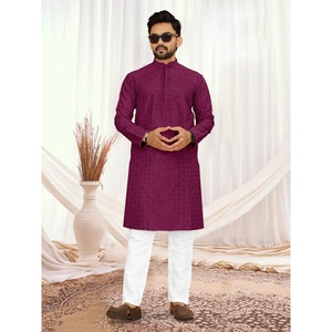 ผ้าไหมที่ได้รับความนิยม lucknowi ลำดับการทำงานของผู้ชาย kurta กับไวน์ payjama - Product Image 1