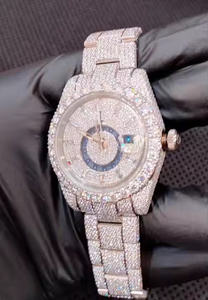 Montre de luxe pour homme en quartz et moissanite, style hip-hop, entièrement sertie de diamants, design premium, élégante, avec diamants en moissanite - Product Image 4