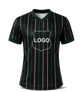 T-shirt à col en V et manches courtes en polyester/coton Alpha pour sororité féminine, impression par sublimation de lettres grecques personnalisées, doux et respirant - Product Image 1