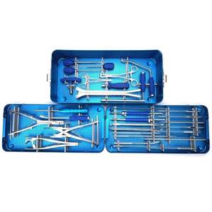 Kit chirurgical orthopédique pour la fixation osseuse, comprenant des plaques de compression à verrouillage LCP pour petits et grands fragments. - Product Image 6