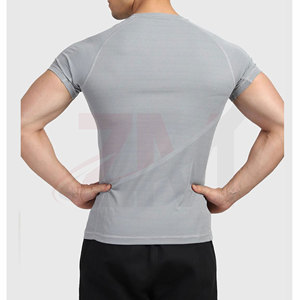 Camiseta de Compresión de Manga Corta Gris para Hombre, Ajustada, de Color Sólido, sin Costuras, de Poliéster, para Entrenamiento - Product Image 3