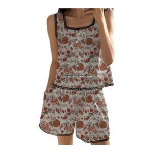 Magnifique ensemble de pyjama en coton imprimé à la main avec bordure en dentelle, short et haut sans manches, pour le printemps/été - Product Image 3