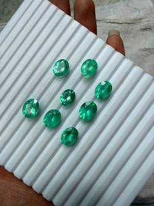 Lot de 8 émeraudes naturelles colombiennes de 28,75 ct, taille ovale, pierres précieuses en vrac de 2 à 4 ct, fournitures pour la fabrication de bijoux en gros - Product Image 3