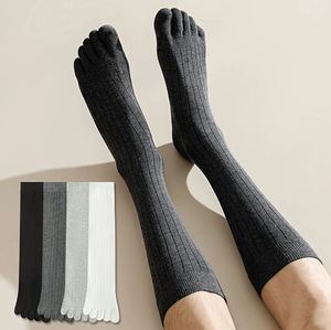 Calcetines Deportivos Personalizados al por Mayor, Nuevo Diseño, Calcetines Deportivos de Alto Rendimiento, Transpirables, de Algodón, de Secado Rápido, Calcetines Deportivos de Diseño - Product Image 4