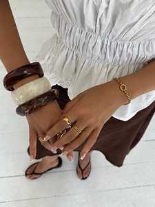 Handmade Amber Marble Resin Bangle Chunky Geometric Squoval Resin Craft Horn Effect Cuff Bracelet Women Jewelry Wholesale - Product Image 2