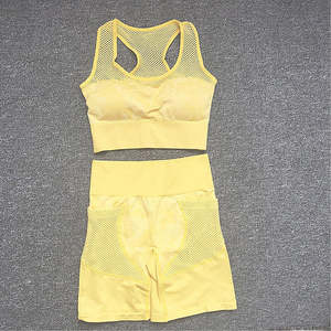 Ensemble de yoga jaune avec crop top dos nageur et short taille haute, en maille respirante et sans couture, 2 pièces, couleur unie, tenue de sport - Product Image 1