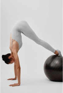 Tenue de yoga et de fitness pour femmes, soutien-gorge de sport extensible et leggings taille haute, vêtements de sport sans couture pour la salle de sport, vêtements de sport unisexes. - Product Image 3
