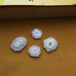 Tranche de Quartz Solaire Blanc Naturel, Cabochon Fleur Druzy pour la Fabrication de Bijoux - Saksham Jewels, Origine Rajasthan, Vente en Gros - Product Image 2