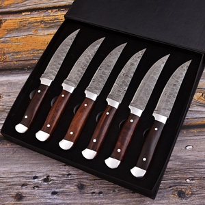 Juego de 6 cuchillos para carne de acero de Damasco con mango de madera, hoja dentada, cuchillería de cocina, caja de regalo incluida - Product Image 1