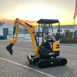 Excavatrice sur chenilles professionnelle d'occasion de 3 tonnes avec manettes de commande de précision et flèche à oscillation latérale pour travaux sur sites complexes - Product Image 2