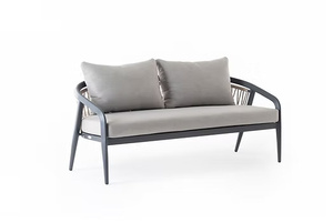 Este conjunto de sofás está hecho de aluminio de calidad con respaldo de cuerda tejida y cojín impermeable para uso en interiores o exteriores. - Product Image 5
