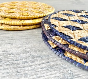 Juego de Posavasos de Ratán Coloridos, Ideal para Servir Té y Café, Regalo para Invitados y Decoración de Mesa - Product Image 4