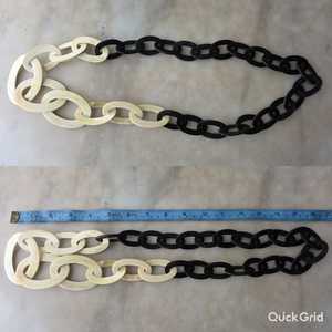 สร้อยคอทำมือจากเขาสัตว์สีธรรมชาติ ทนทาน ทันสมัย พร้อมปรับขนาดได้ เหมาะสำหรับงานเทศกาล งานปาร์ตี้ งานแต่งงาน และสวมใส่ในออฟฟิศ - Product Image 5